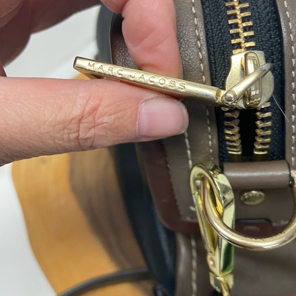 Marc Jacobs Leather Crossbody Shoulder bag - Picture 4 of 11